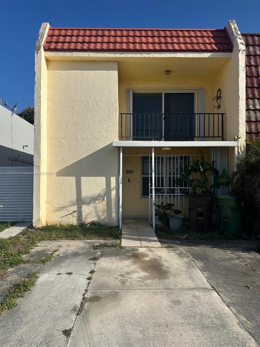 969 W 79th St Property Photo