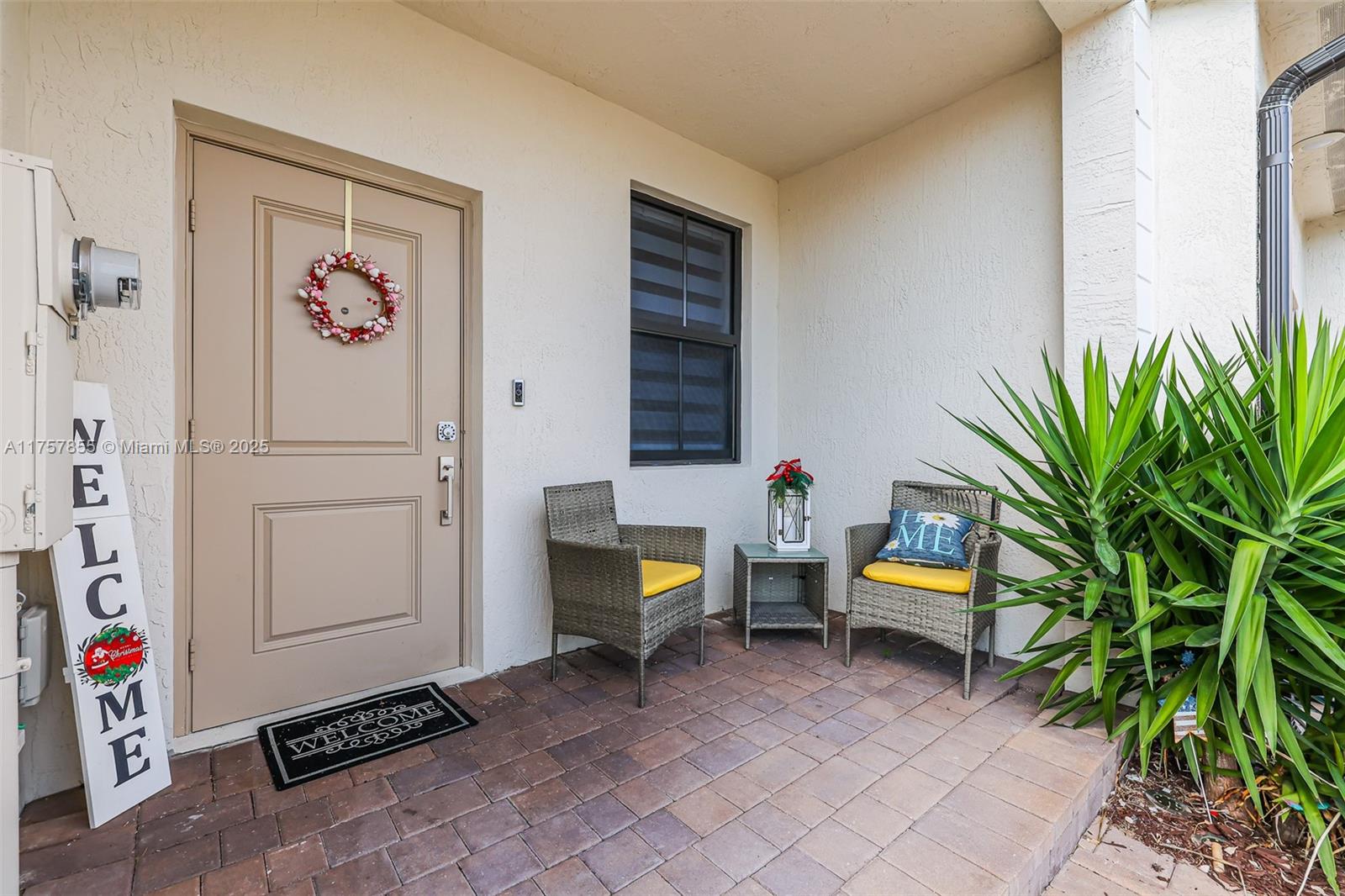12816 Sw 235th Ter 12816 Property Photo 2