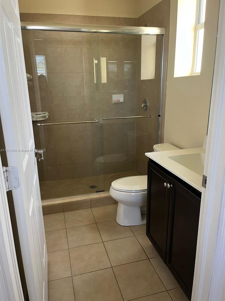 134 Se 28th Ter 21 Property Photo 8