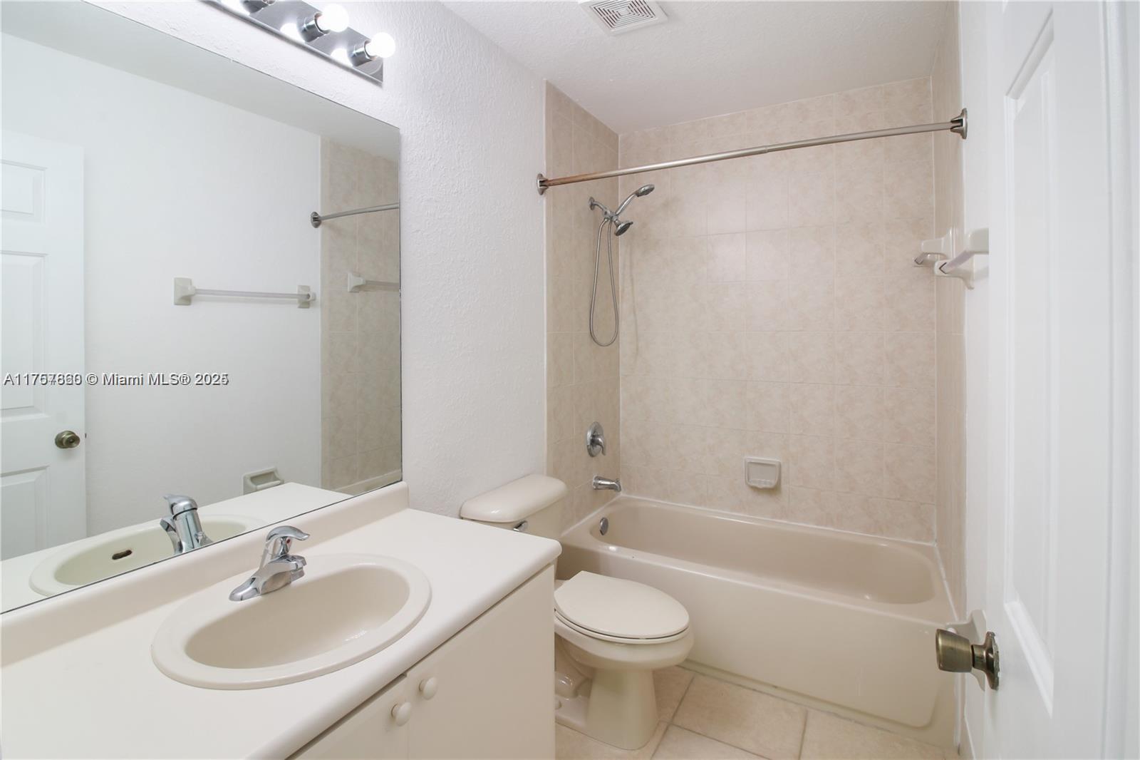 1517 Se 24th Ct 239 Property Photo 22