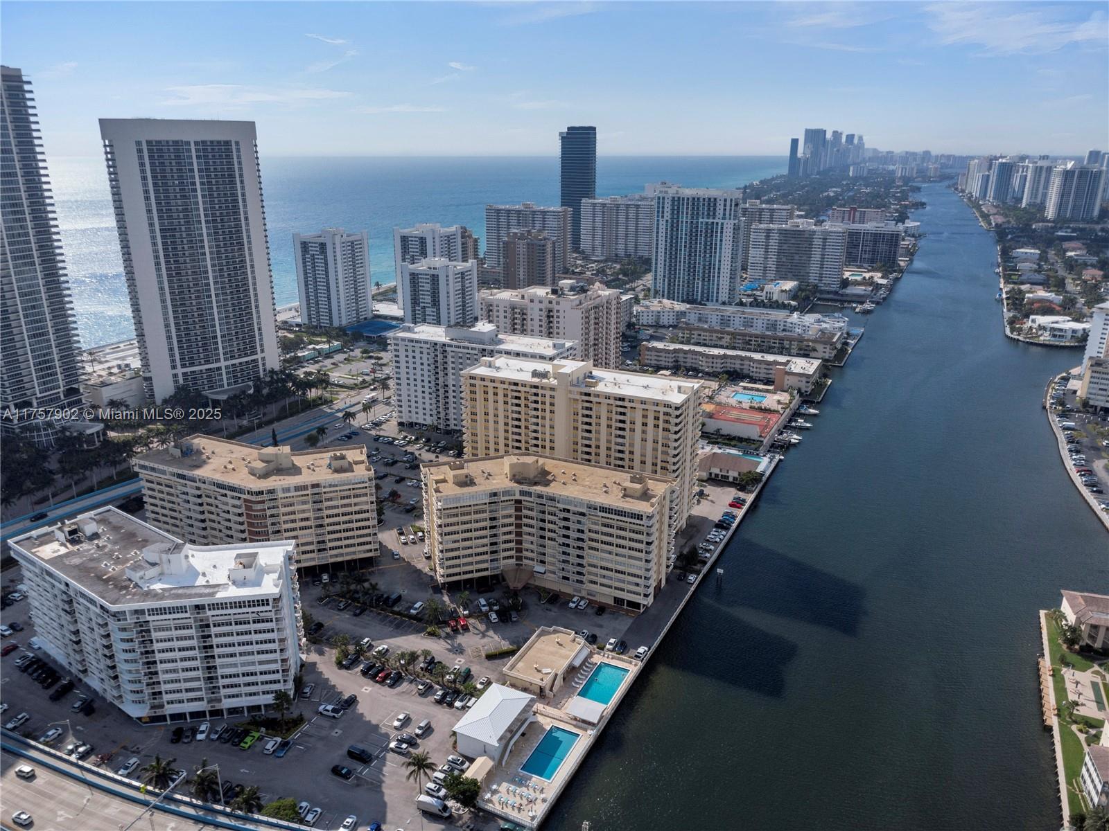 1817 S Ocean Dr 827 Property Photo 25