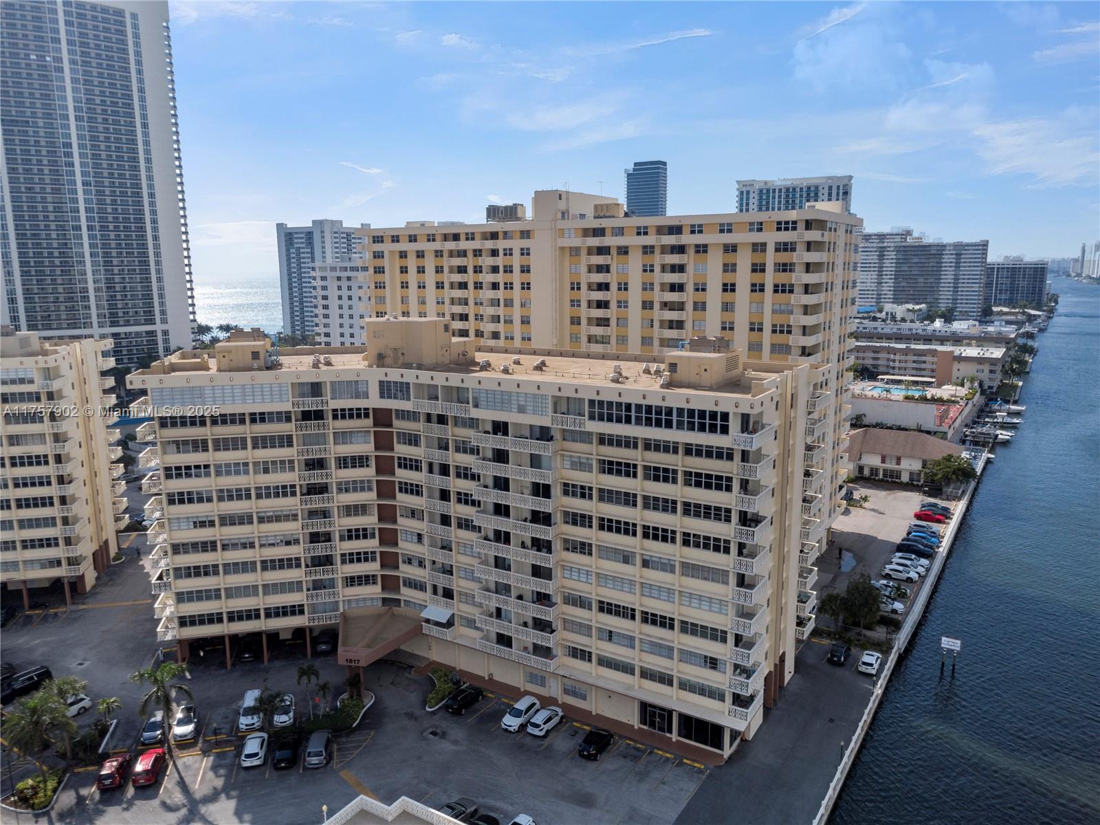 1817 S Ocean Dr 827 Property Photo 26