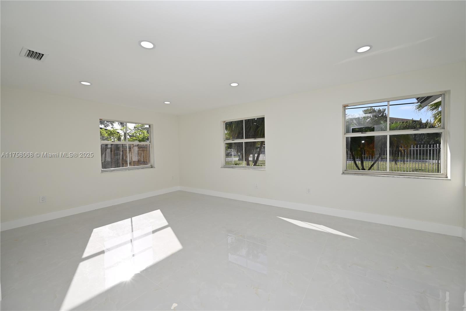 16021 Sw 288th St Property Photo 8