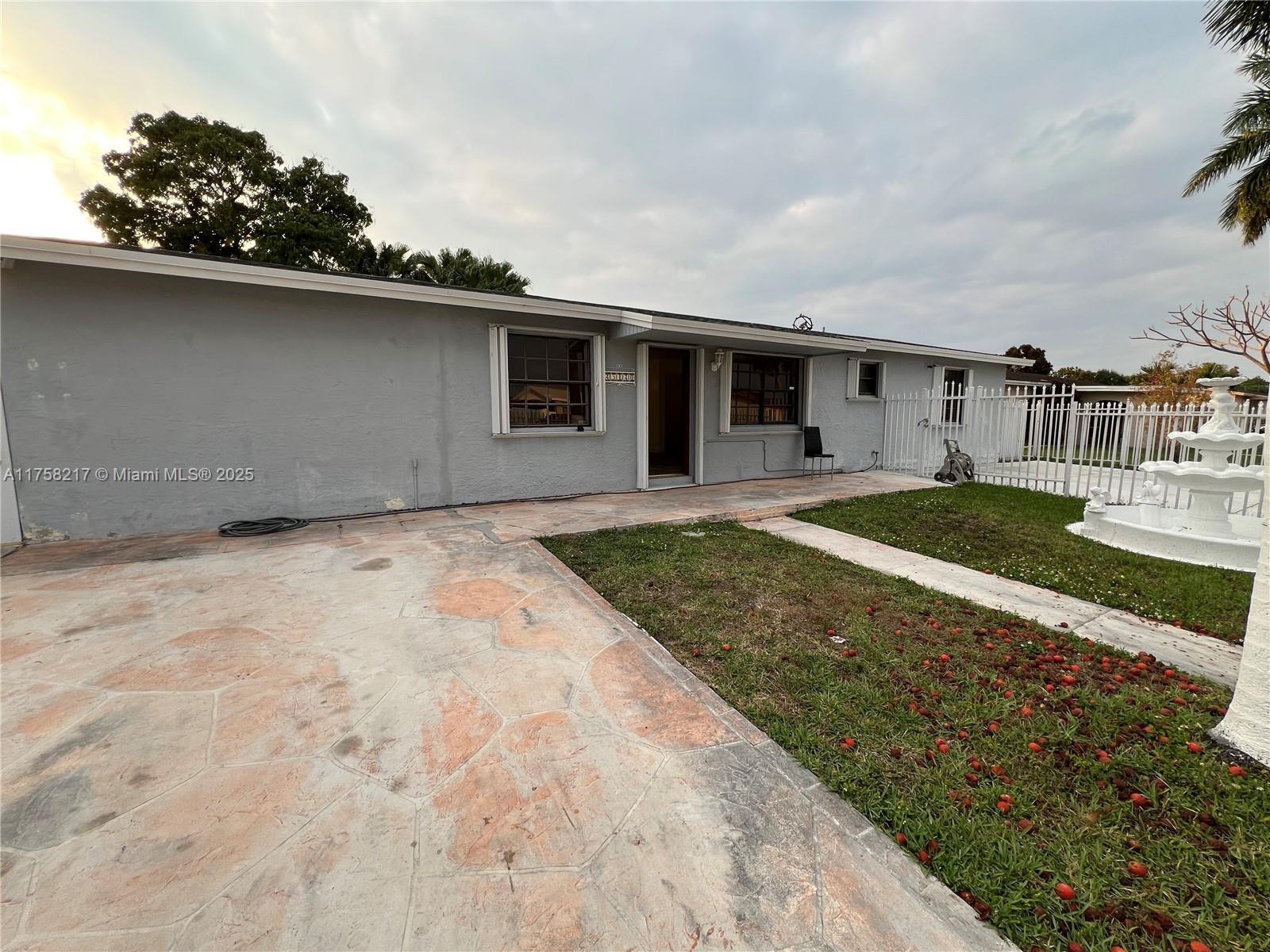 25420 Sw 124th Pl 1 Property Photo 1