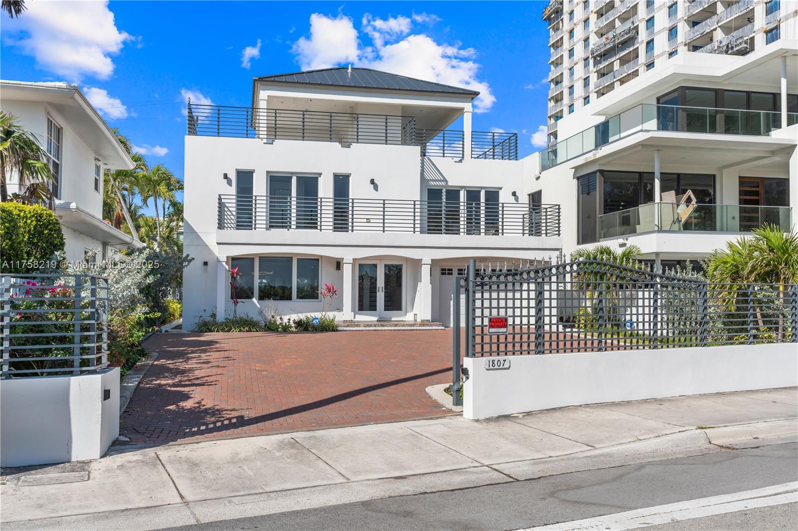 1807 N Fort Lauderdale Beach Blvd Property Photo 5