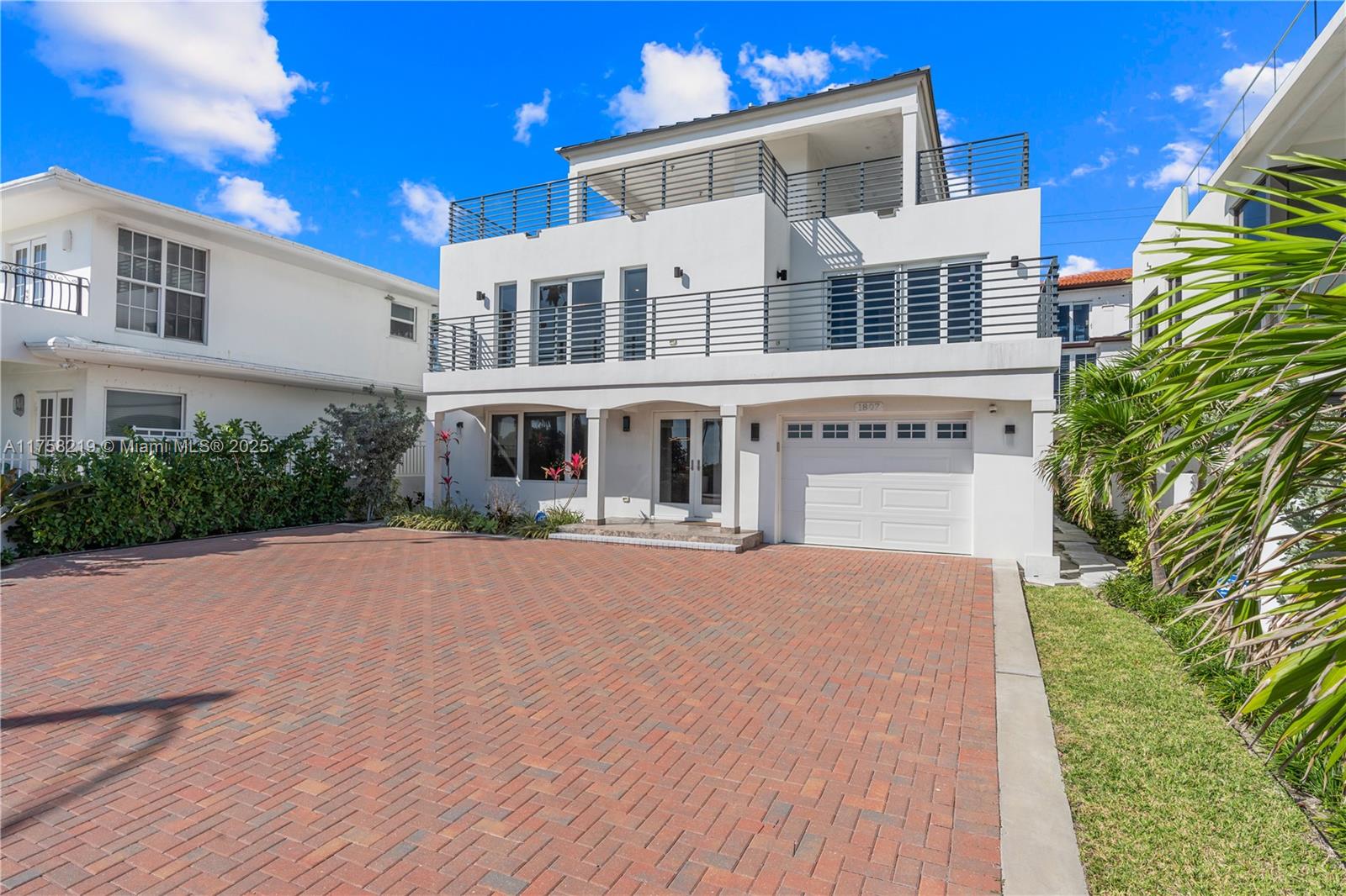 1807 N Fort Lauderdale Beach Blvd Property Photo 7