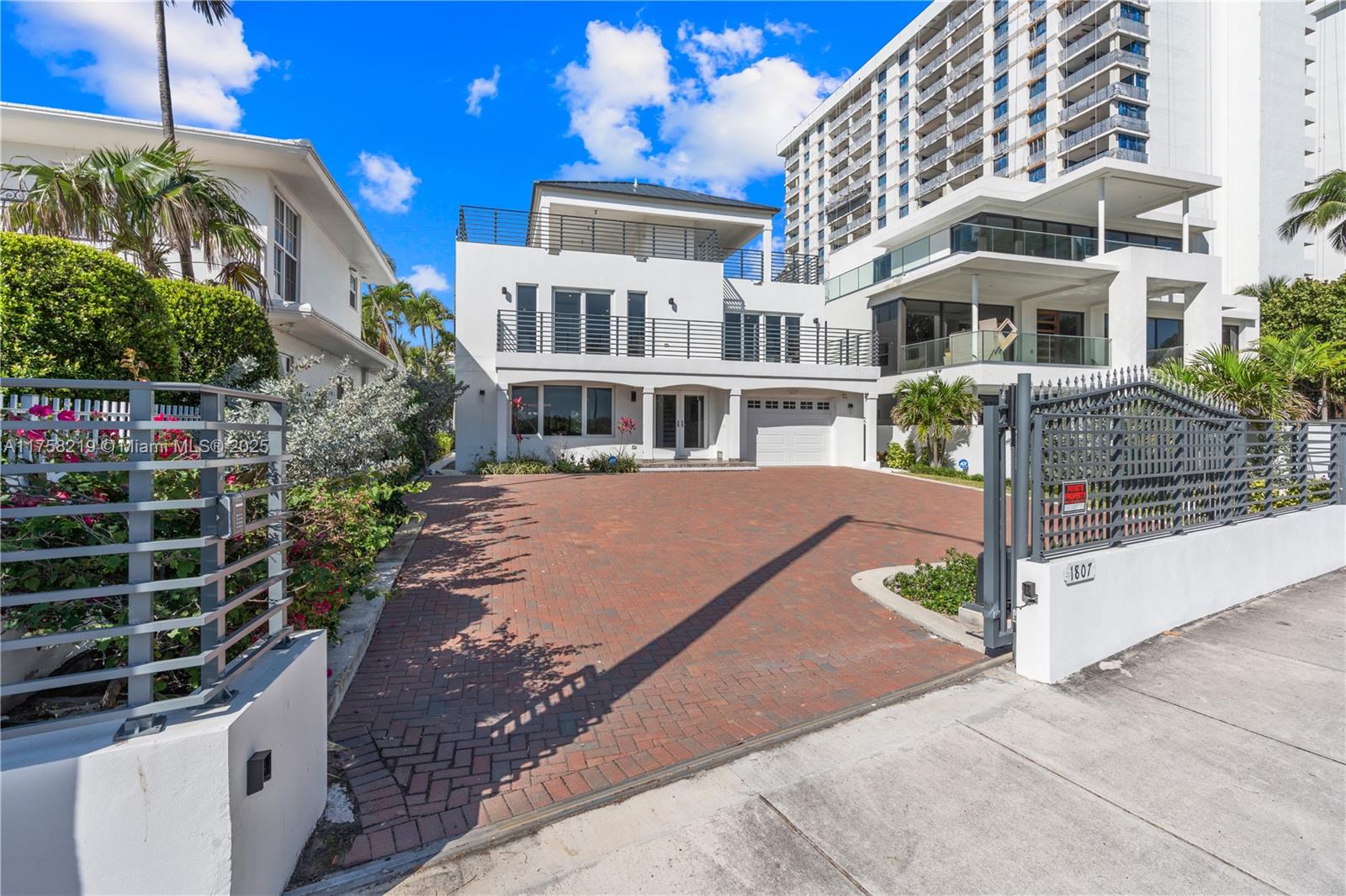 1807 N Fort Lauderdale Beach Blvd Property Photo 8