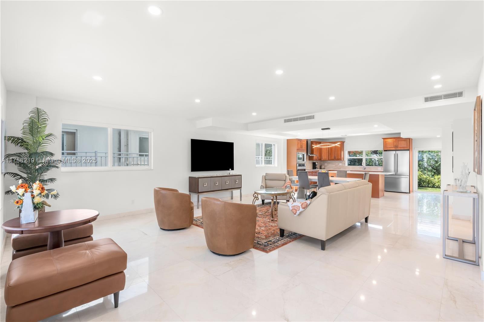 1807 N Fort Lauderdale Beach Blvd Property Photo 11