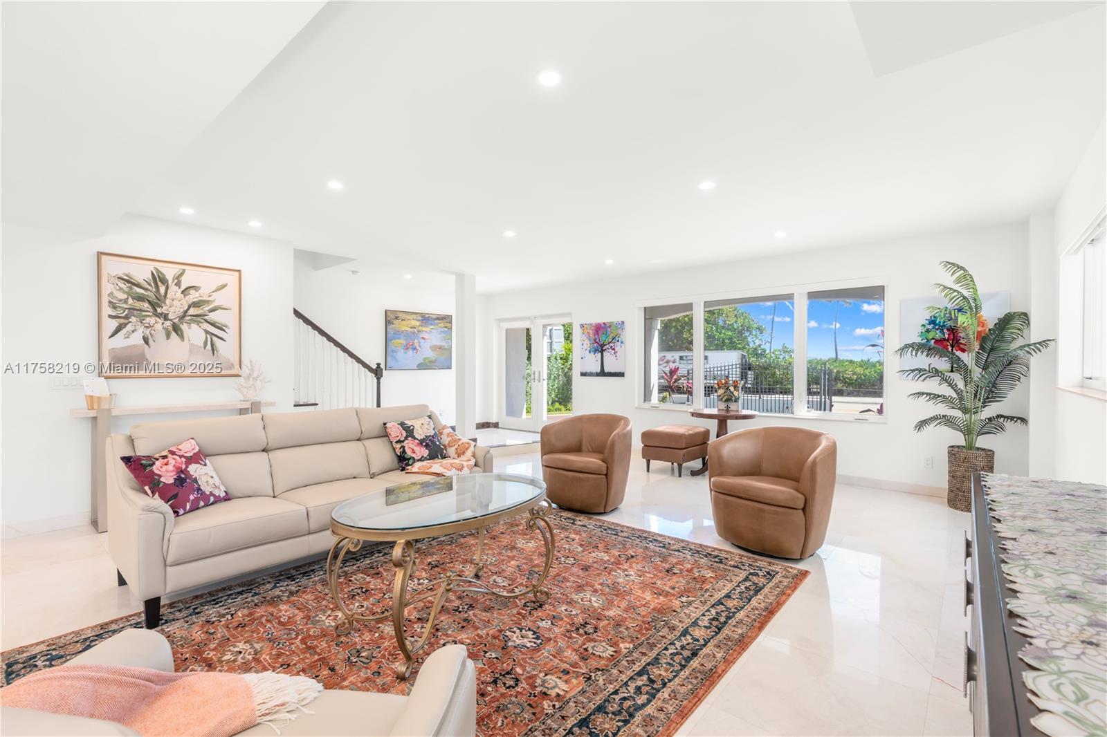 1807 N Fort Lauderdale Beach Blvd Property Photo 12