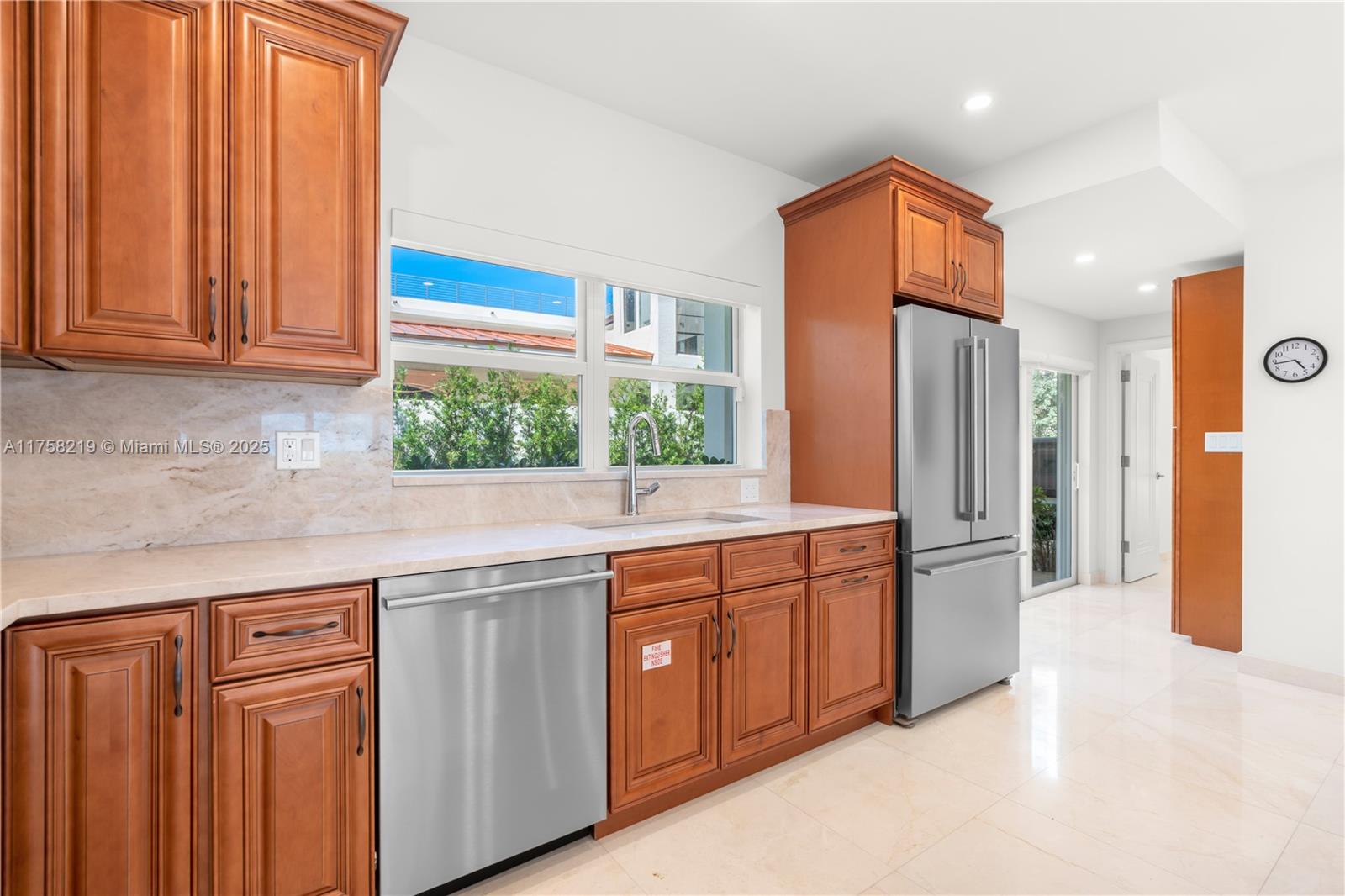 1807 N Fort Lauderdale Beach Blvd Property Photo 22