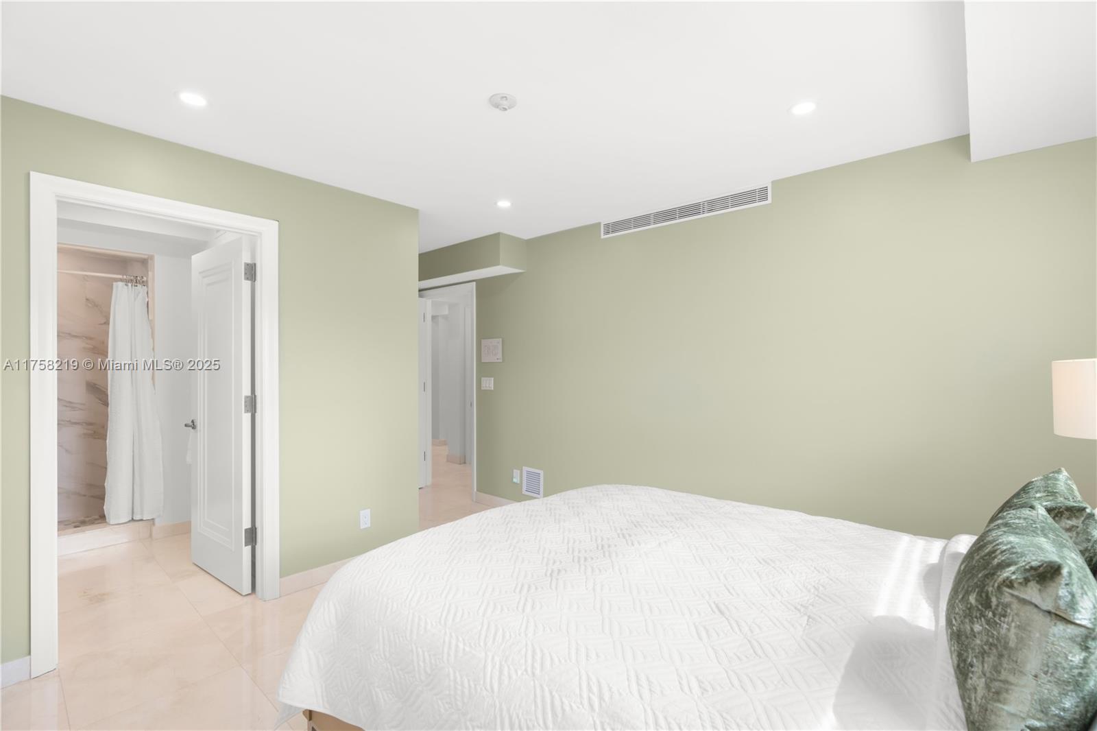 1807 N Fort Lauderdale Beach Blvd Property Photo 32