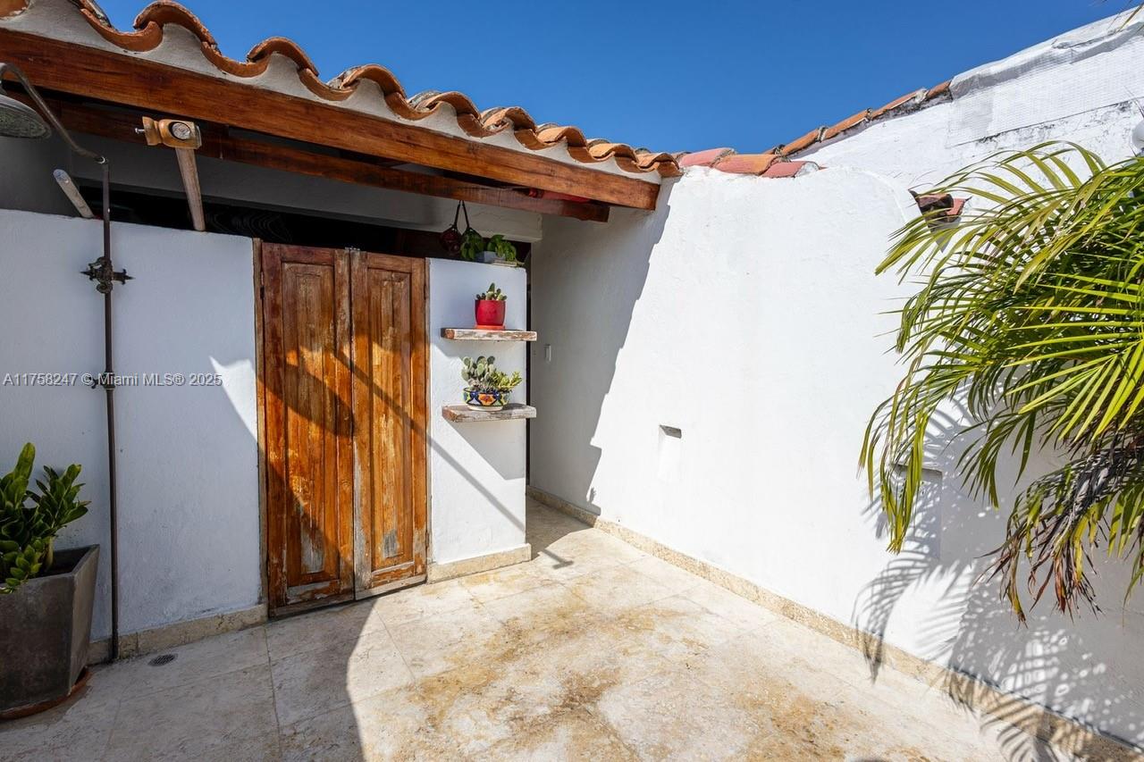 37-31 Calle De Los 7 Infantes 303 Property Photo 16