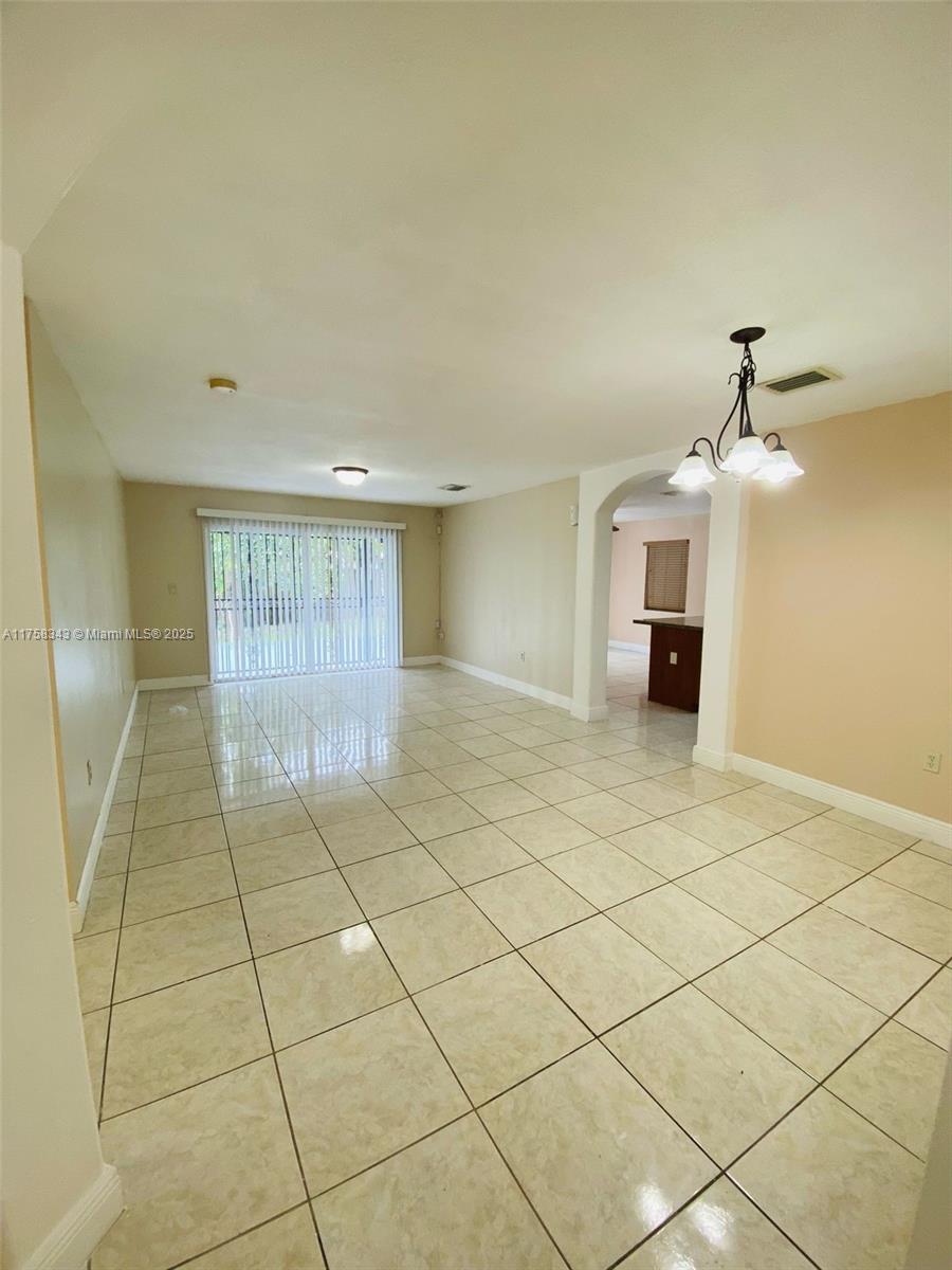 25356 Sw 135th Ct Property Photo 5