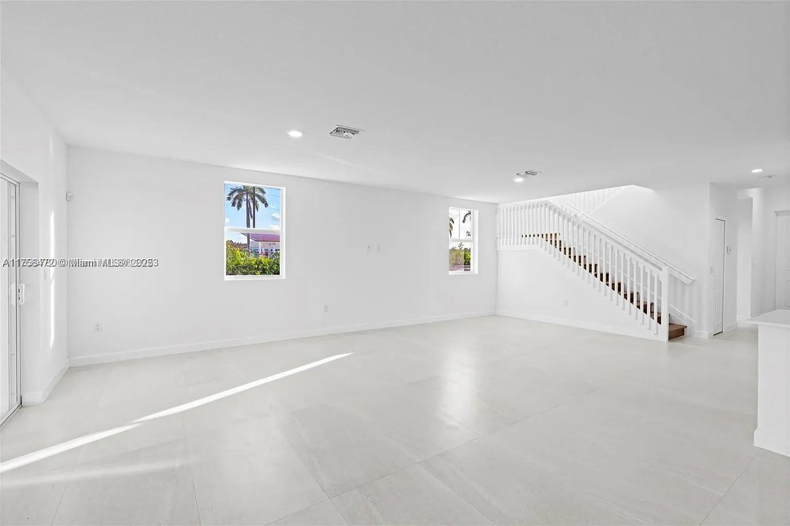 24731 Sw 112th Ct Property Photo 9
