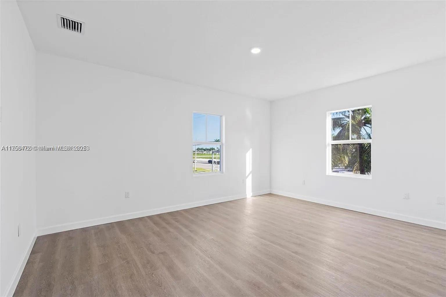 24731 Sw 112th Ct Property Photo 15