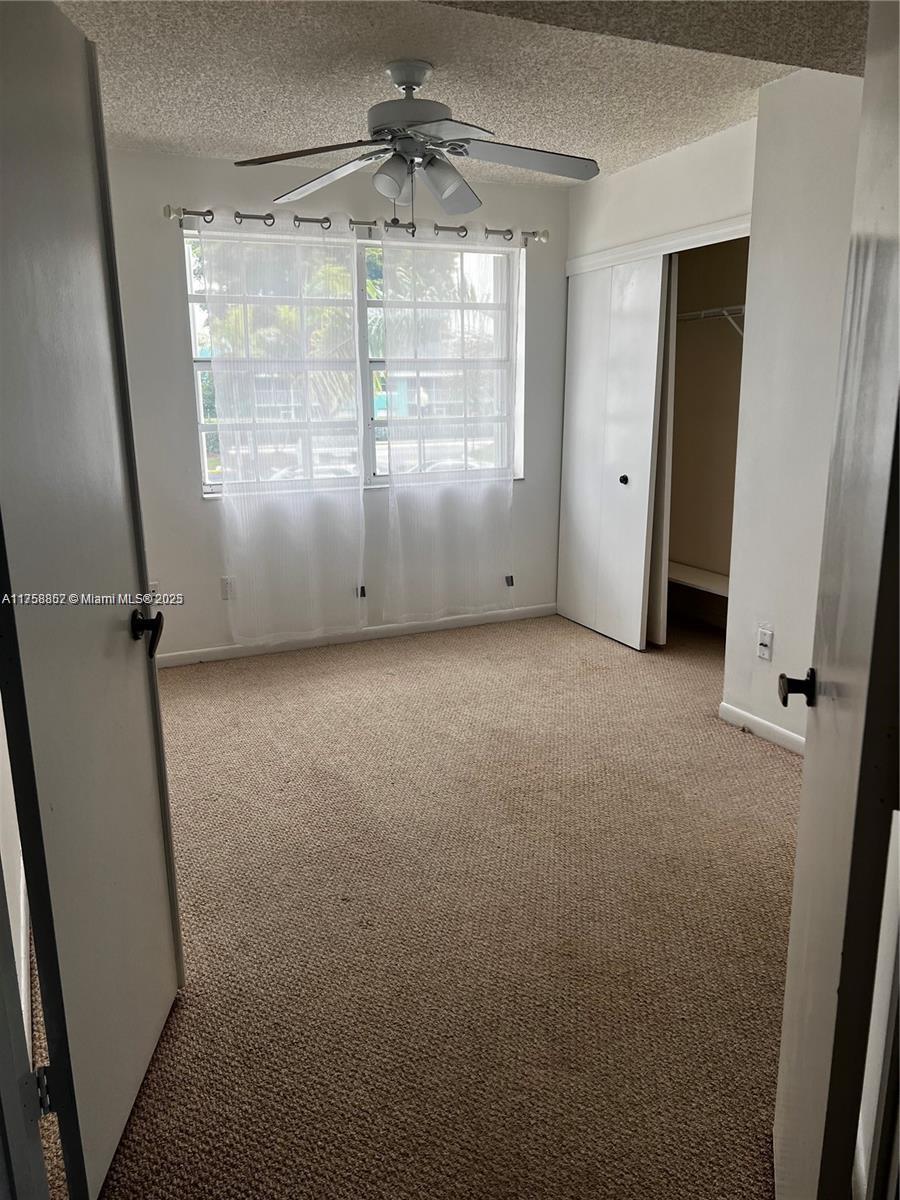 2518 Se 20th Pl 203-b Property Photo 6