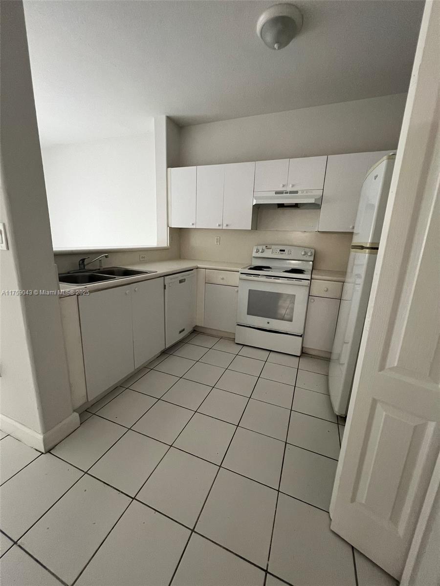 2650 Se 16th Ter 101 Property Photo 12
