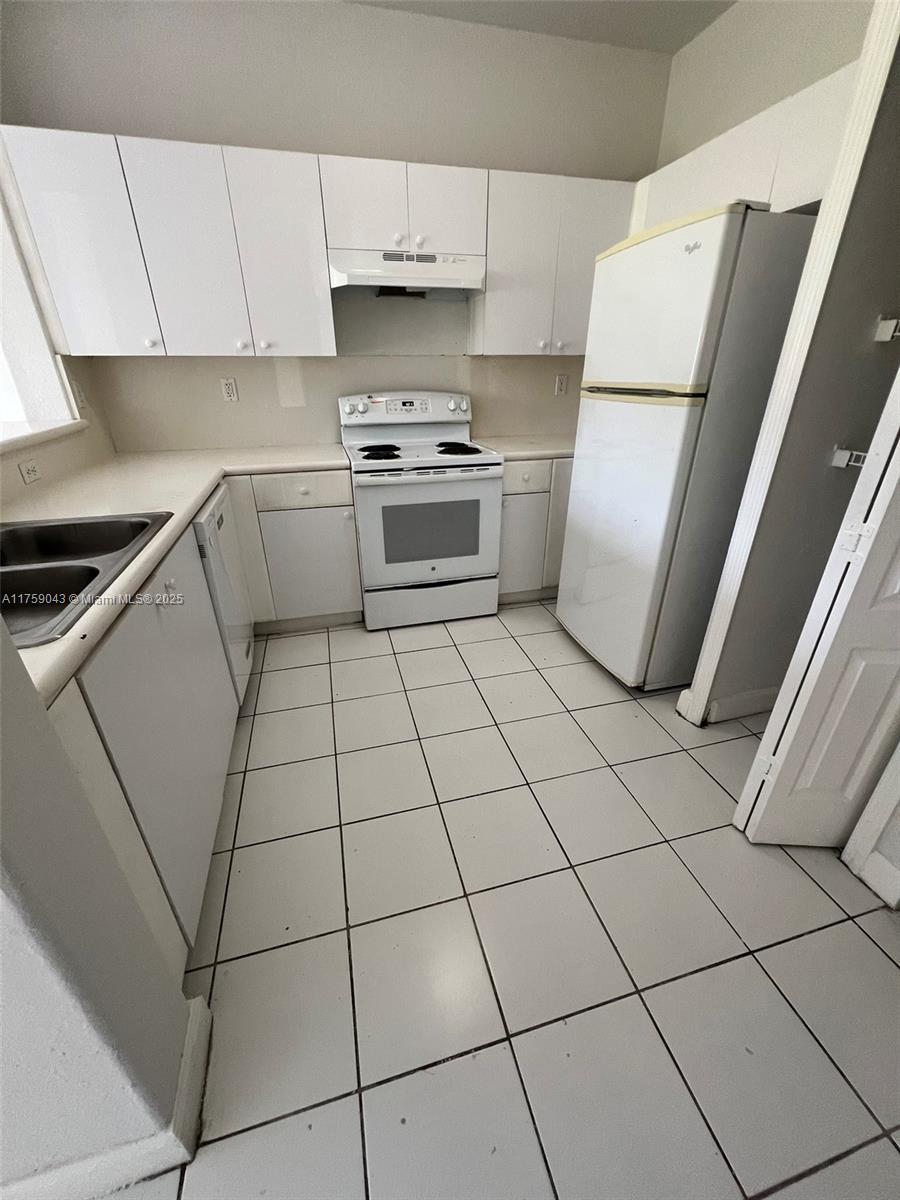 2650 Se 16th Ter 101 Property Photo 16