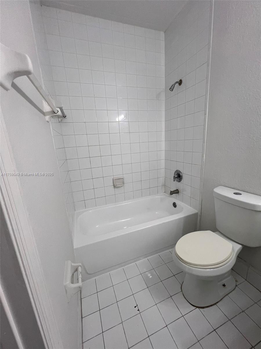 2650 Se 16th Ter 101 Property Photo 30