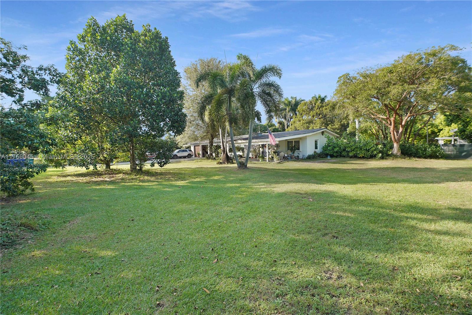 16625 Sw 236th St Property Photo 4