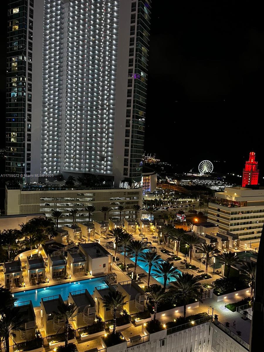 851 Ne 1st Ave 1401 Property Photo 1