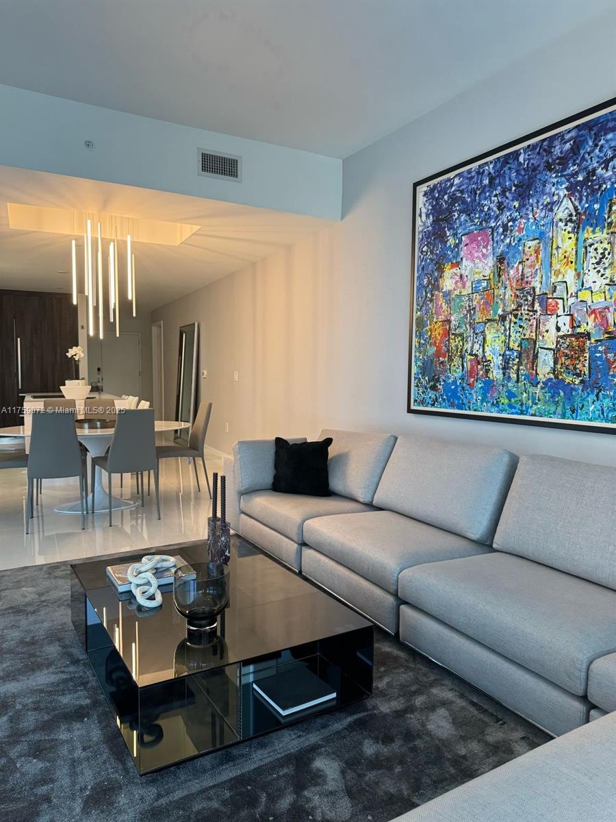 851 Ne 1st Ave 1401 Property Photo 16