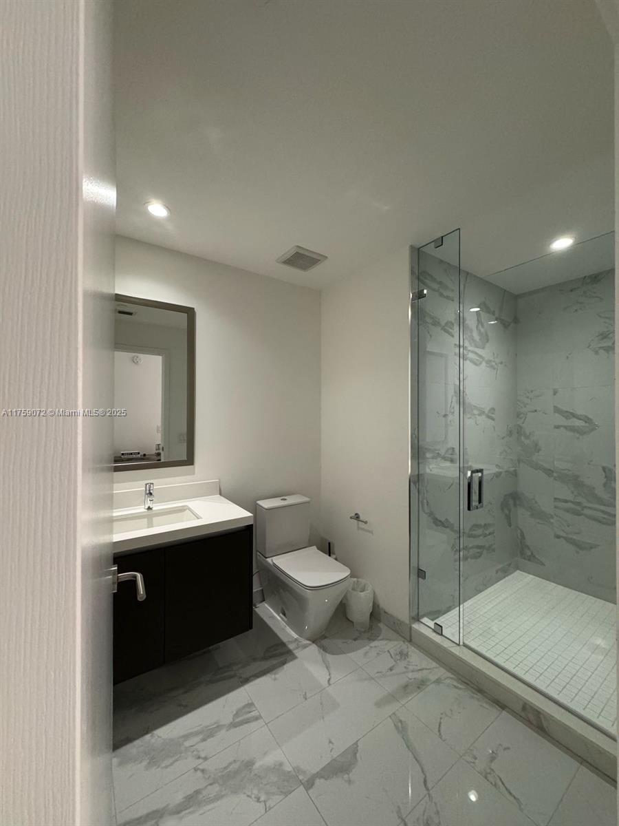 851 Ne 1st Ave 1401 Property Photo 29