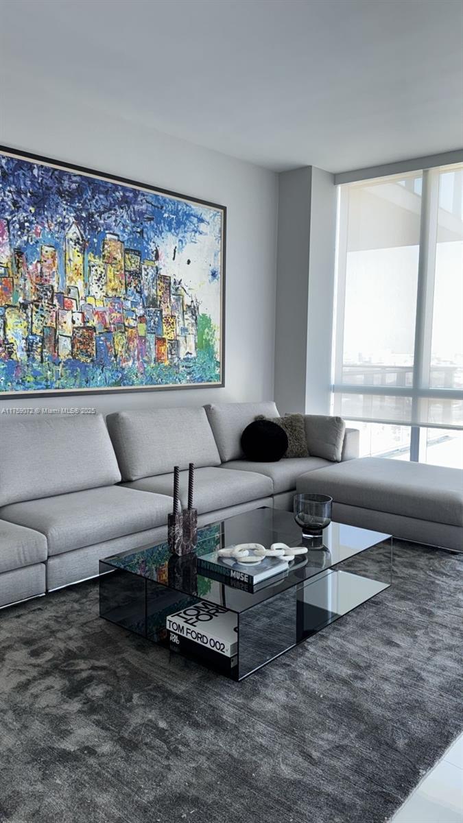 851 Ne 1st Ave 1401 Property Photo 30