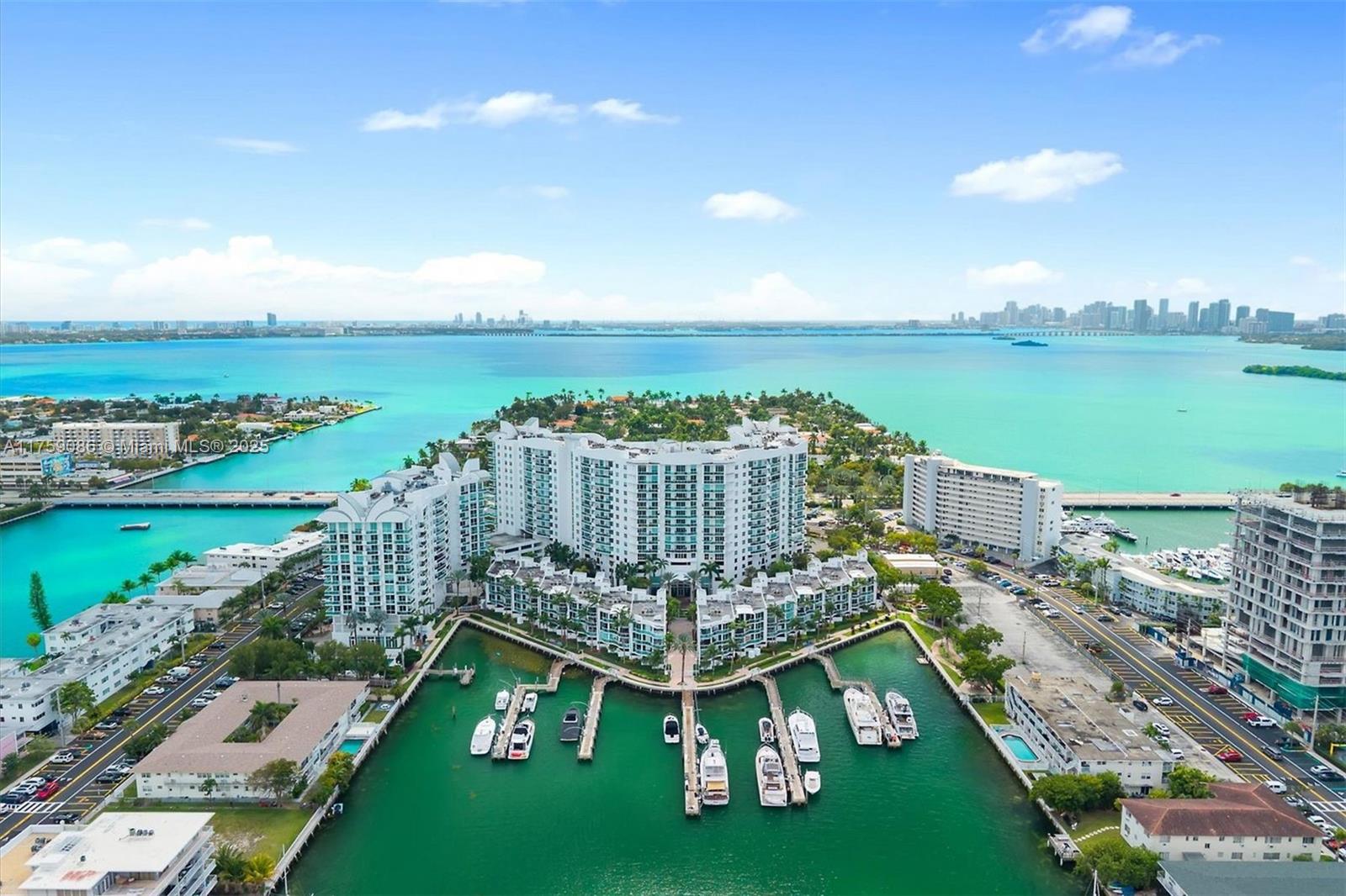 7900 Harbor Island Dr 818 Property Photo
