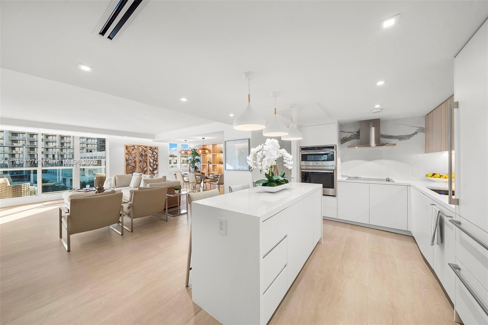 A11759197 Property Photo 3