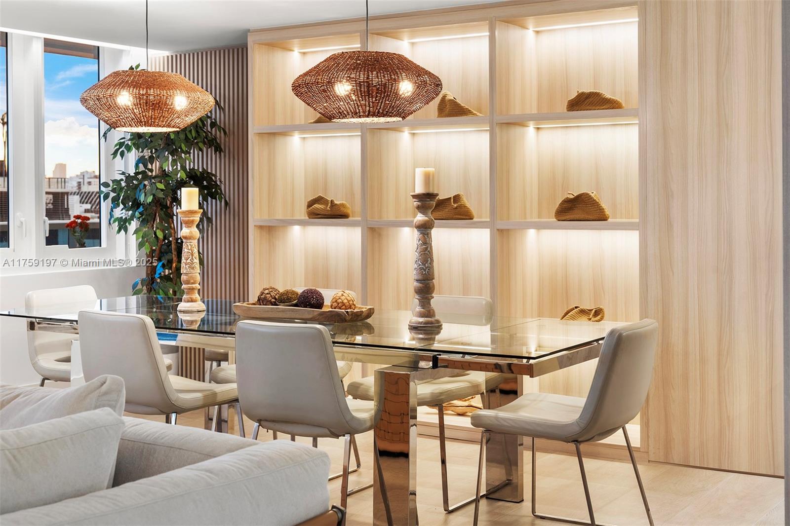 A11759197 Property Photo 4