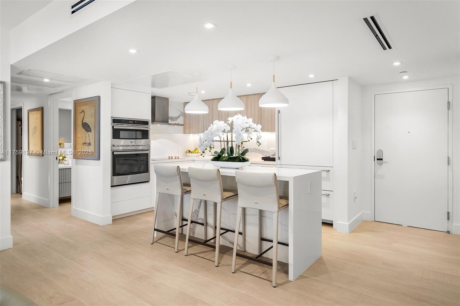 A11759197 Property Photo 13