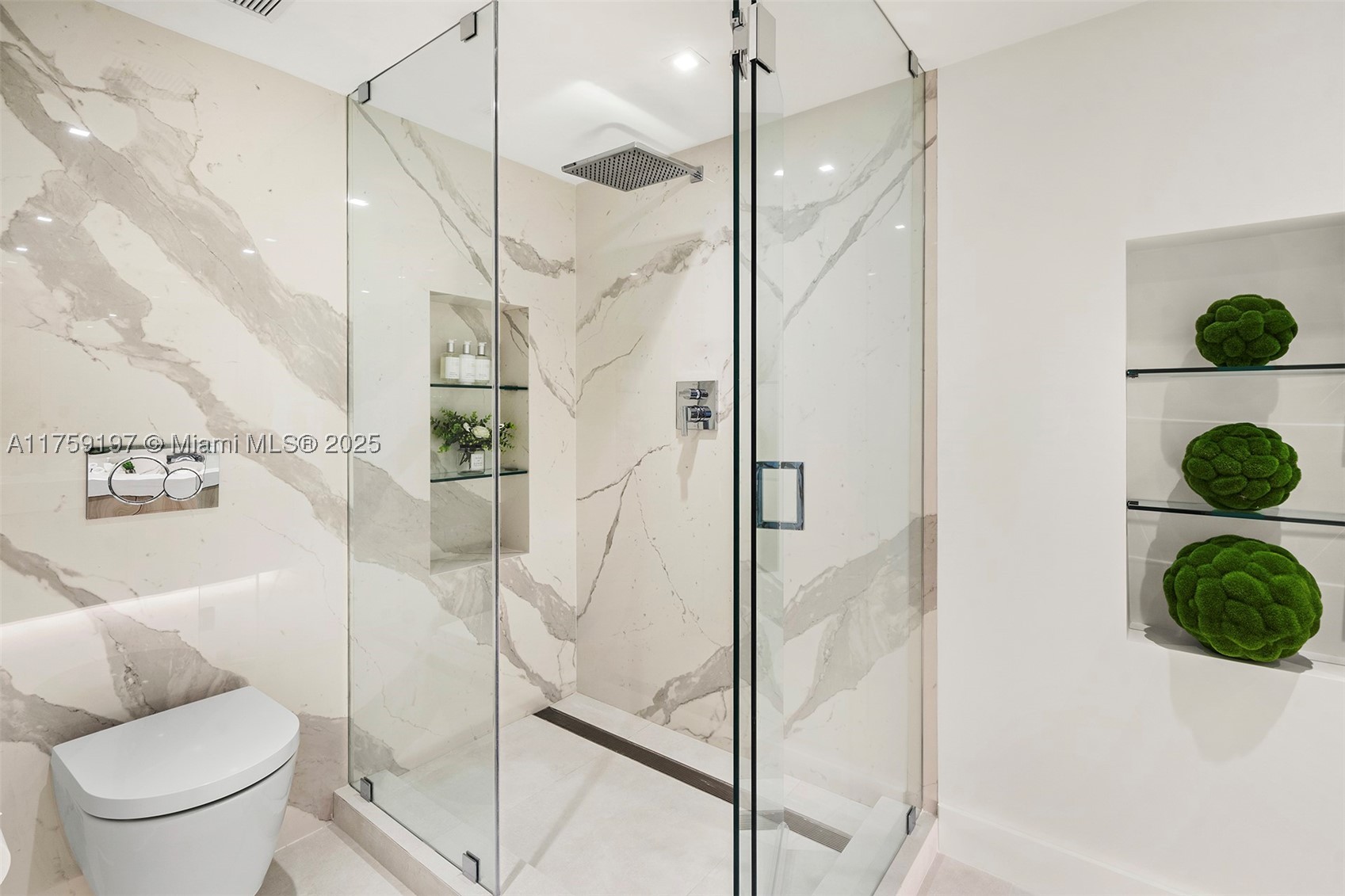 A11759197 Property Photo 35
