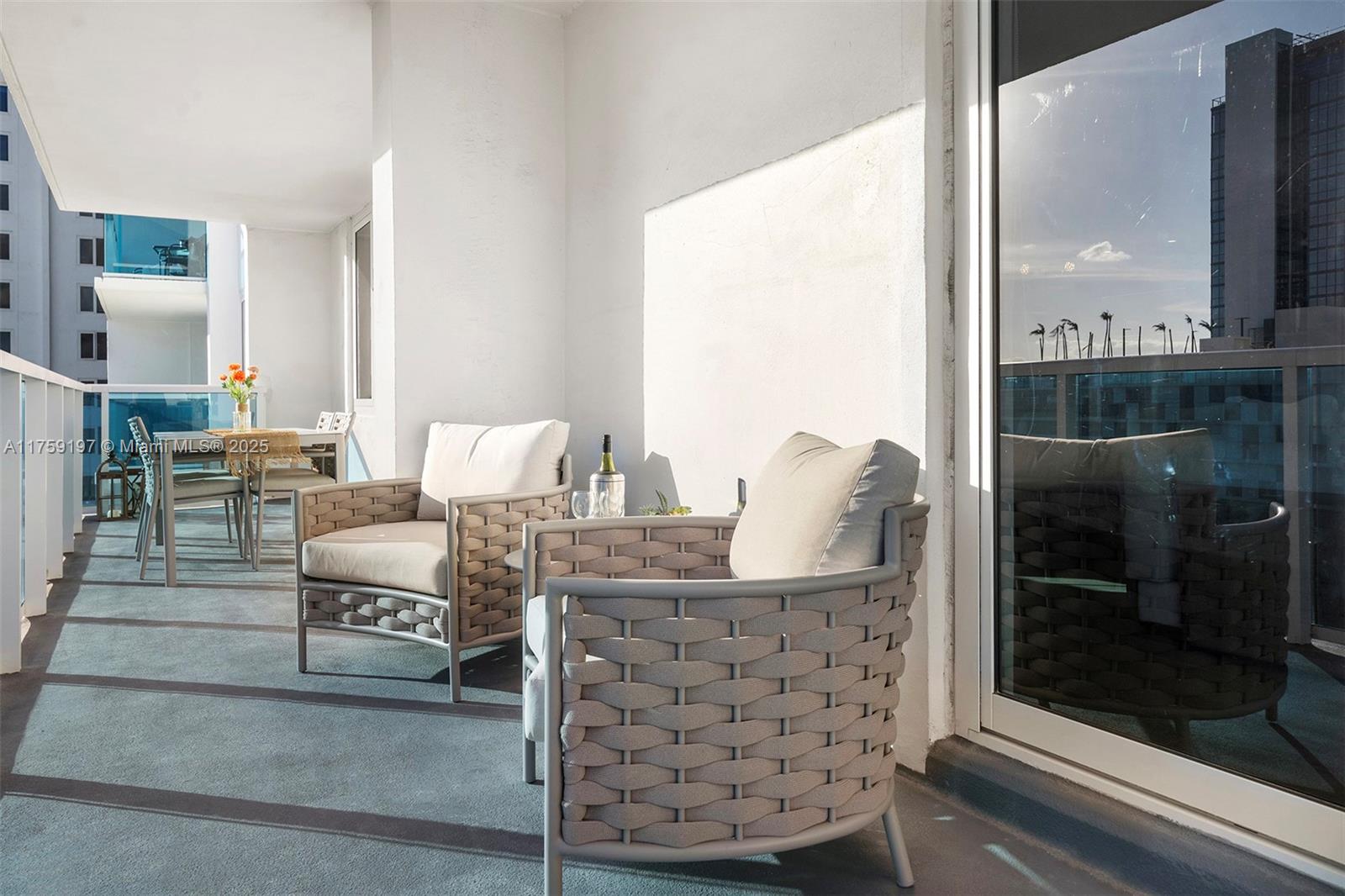 A11759197 Property Photo 36