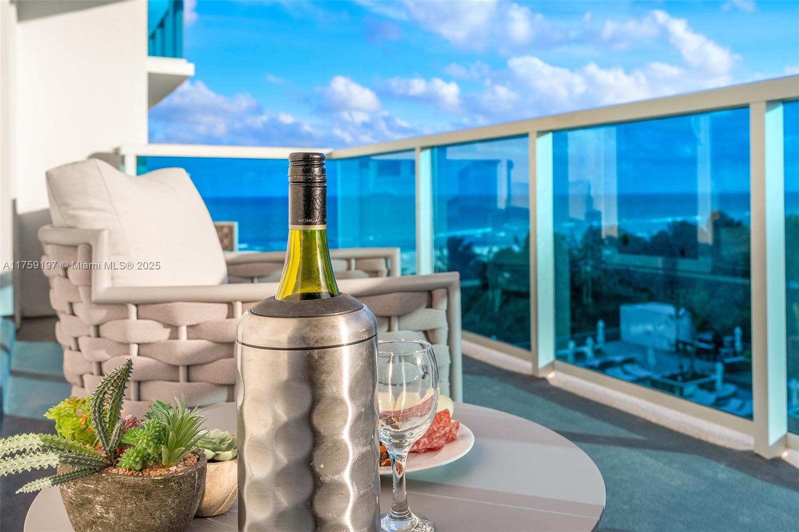 A11759197 Property Photo 38