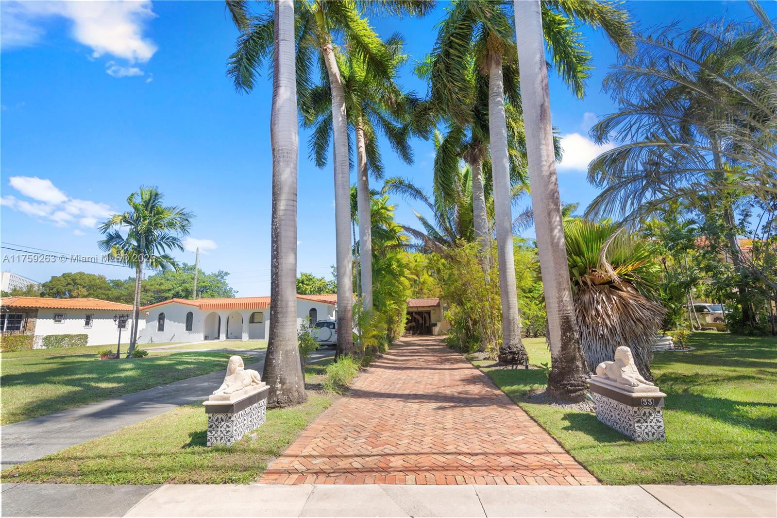 33 S Royal Poinciana Blvd Property Photo