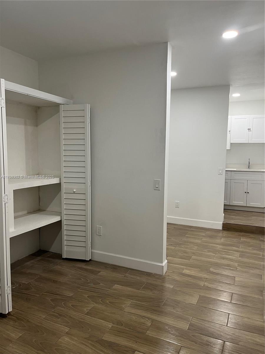 181 Sw 52nd Ter 0 Property Photo 7