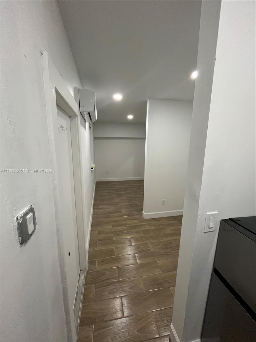 181 Sw 52nd Ter 0 Property Photo 14