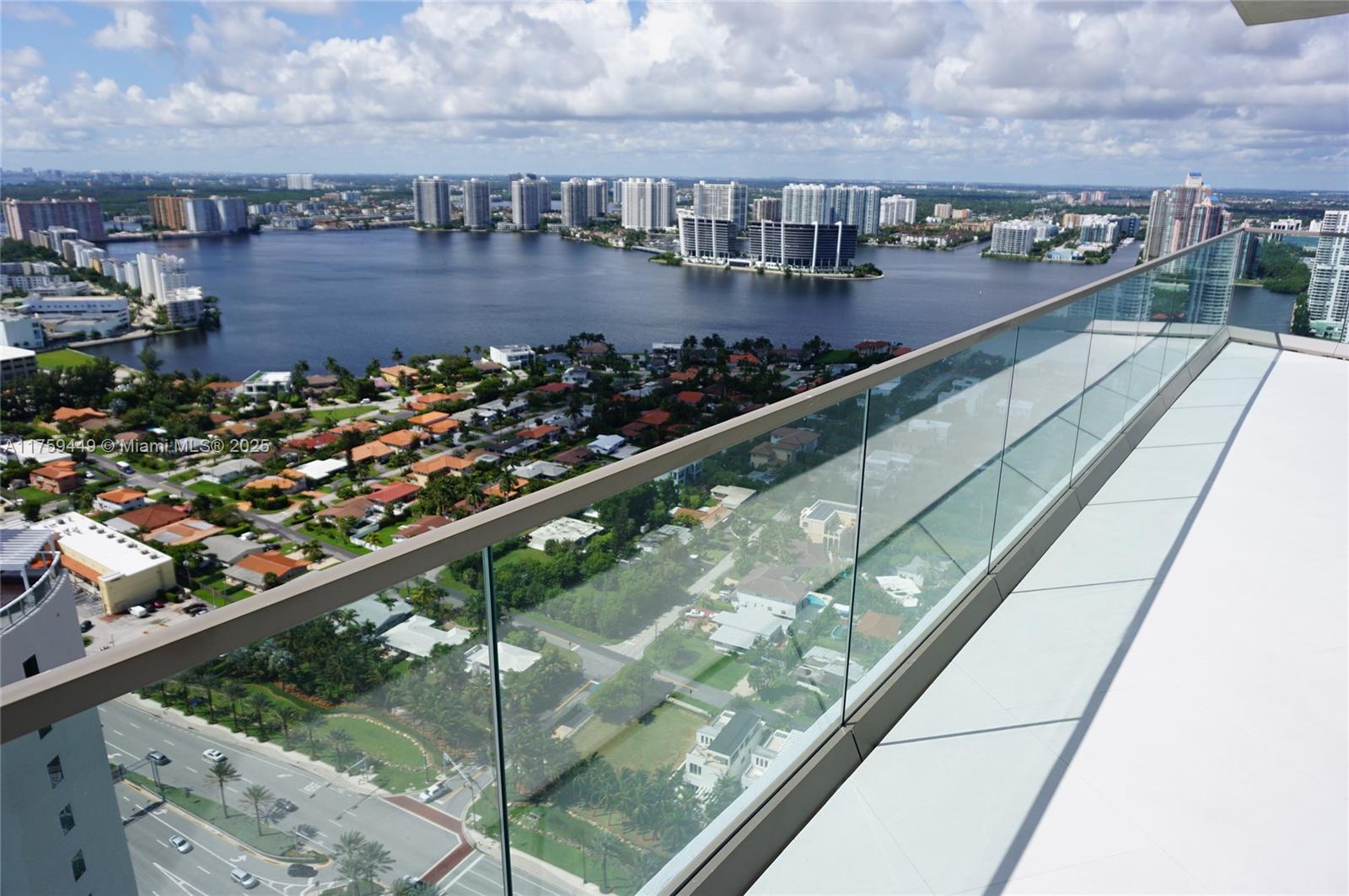 18975 Se Collins Ave 3405 Property Photo 8