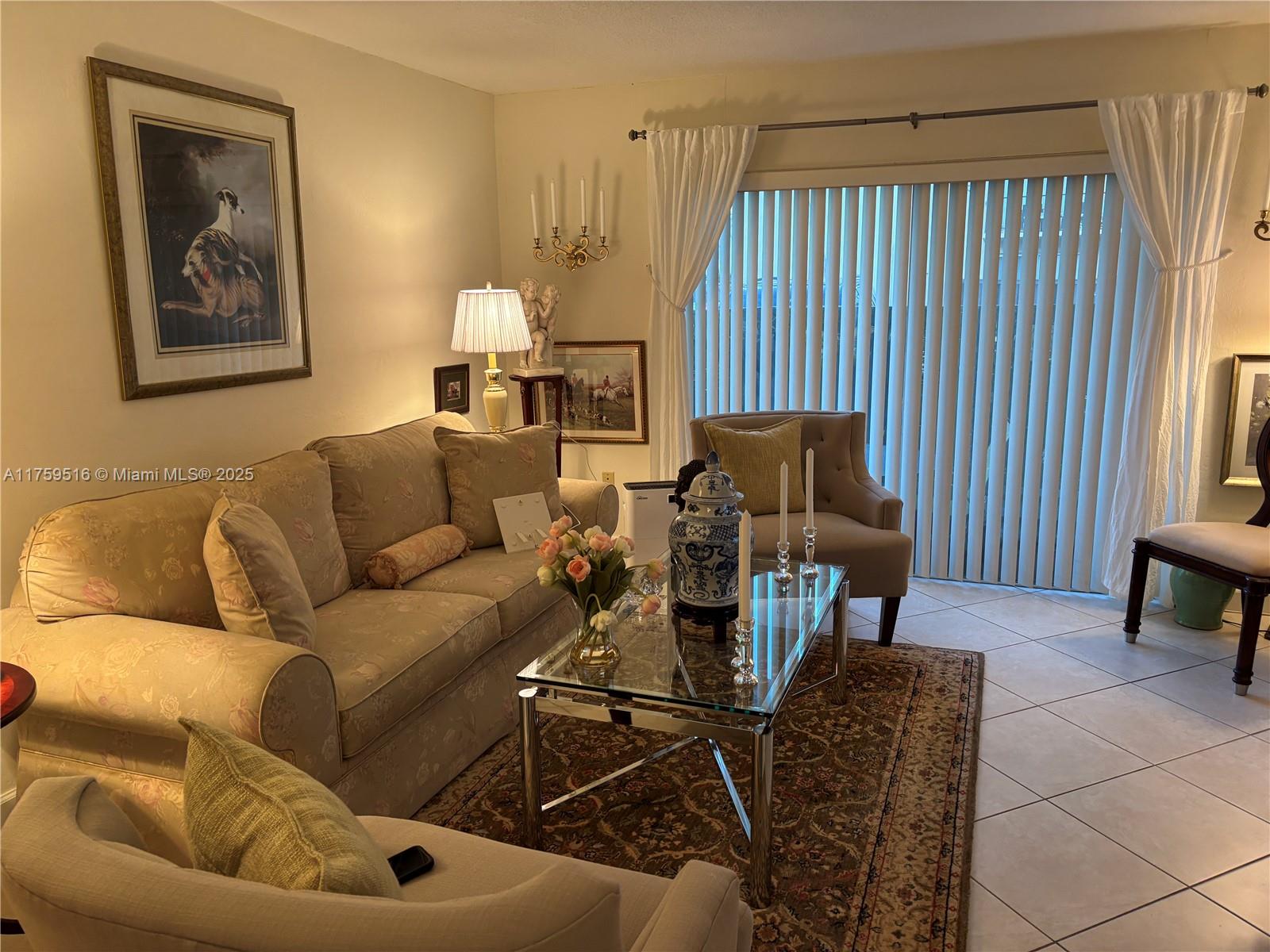 10802 N Kendall Dr P1 Property Photo 5