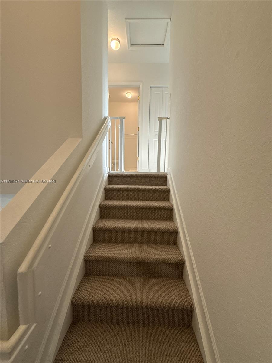 412 Nw 12th Pl Property Photo 15