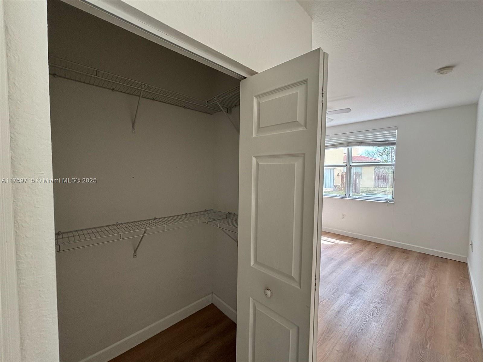 3350 Ne 13 Circle Dr Property Photo 16