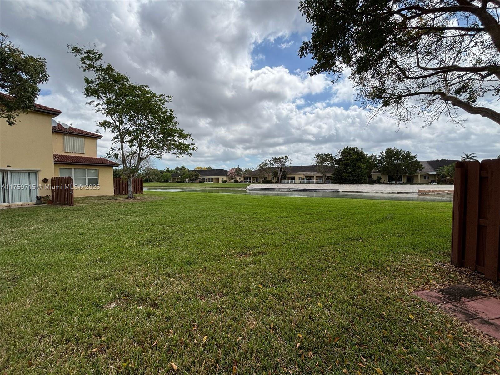 3350 Ne 13 Circle Dr Property Photo 40