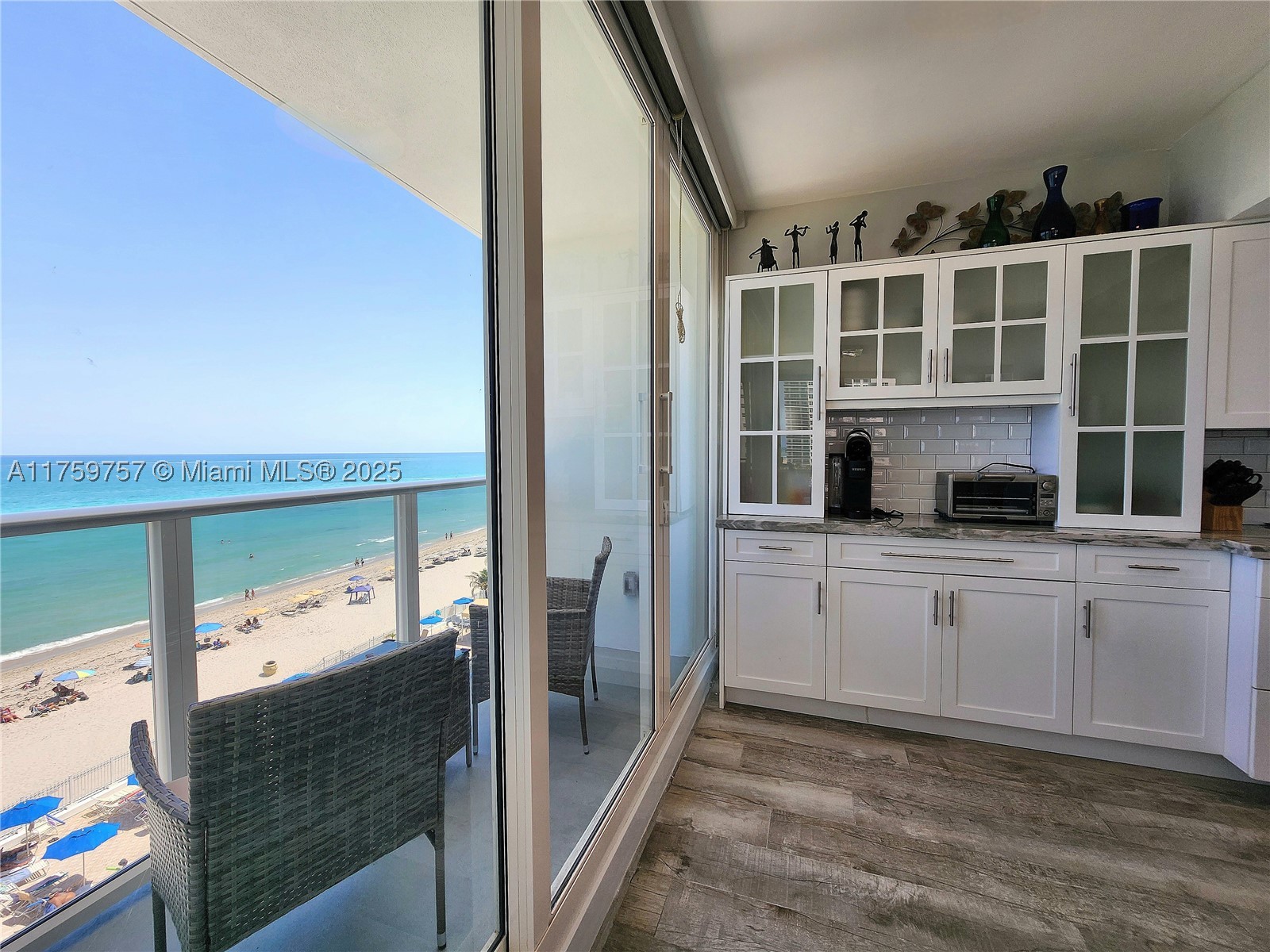 3505 S Ocean Dr 612 Property Photo 4
