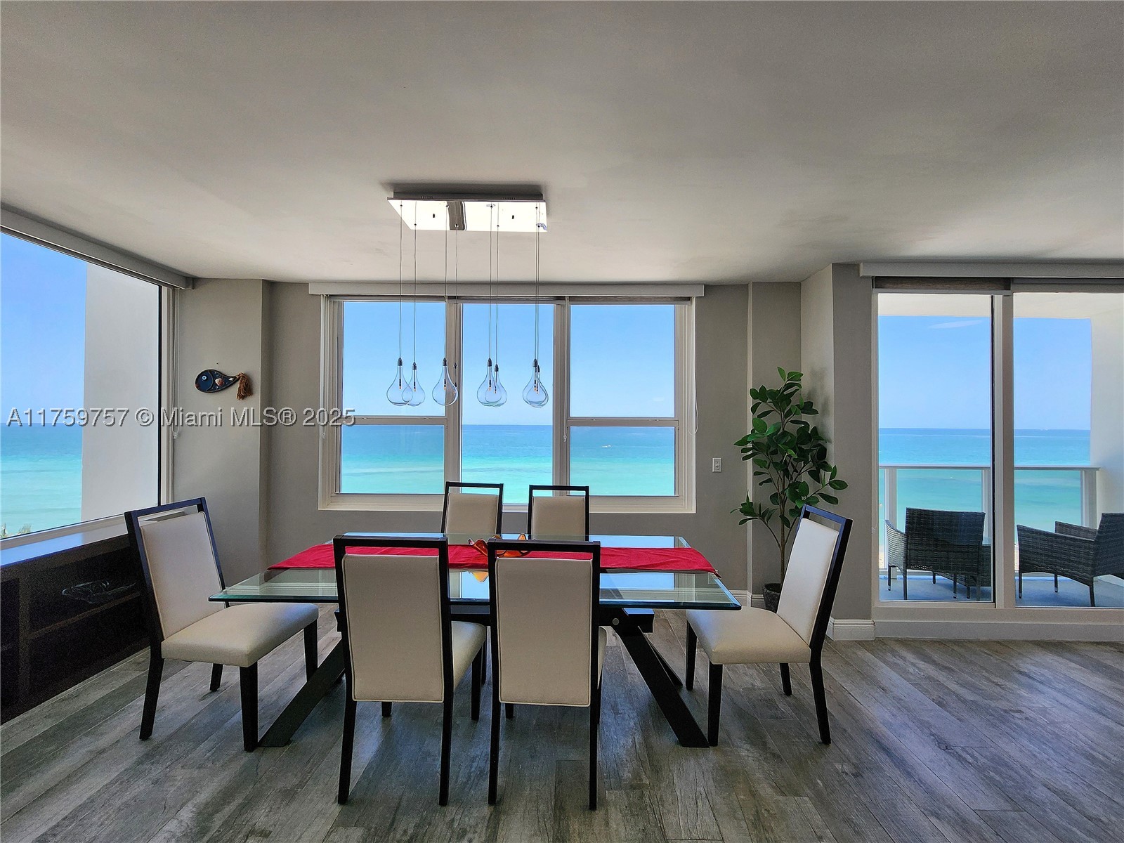3505 S Ocean Dr 612 Property Photo 6