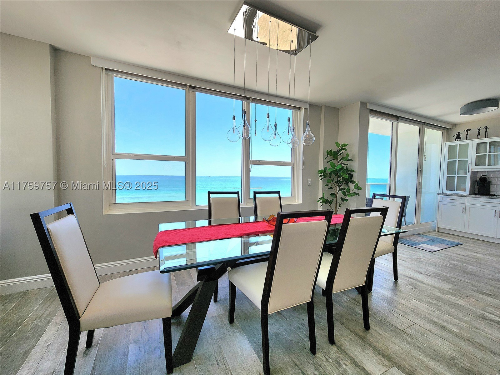 3505 S Ocean Dr 612 Property Photo 9