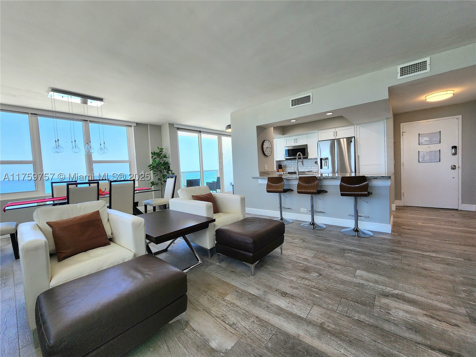 3505 S Ocean Dr 612 Property Photo 13