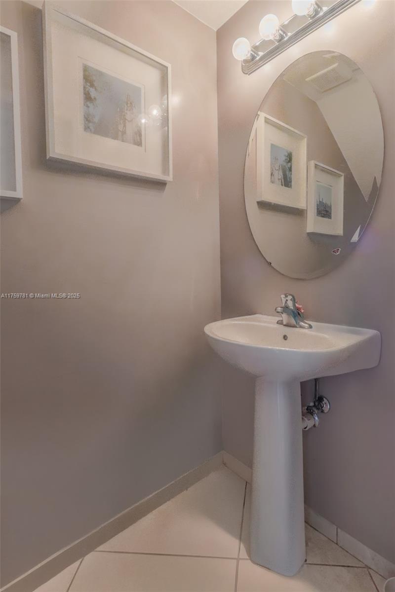 2853 Se 1st Dr 4 Property Photo 12