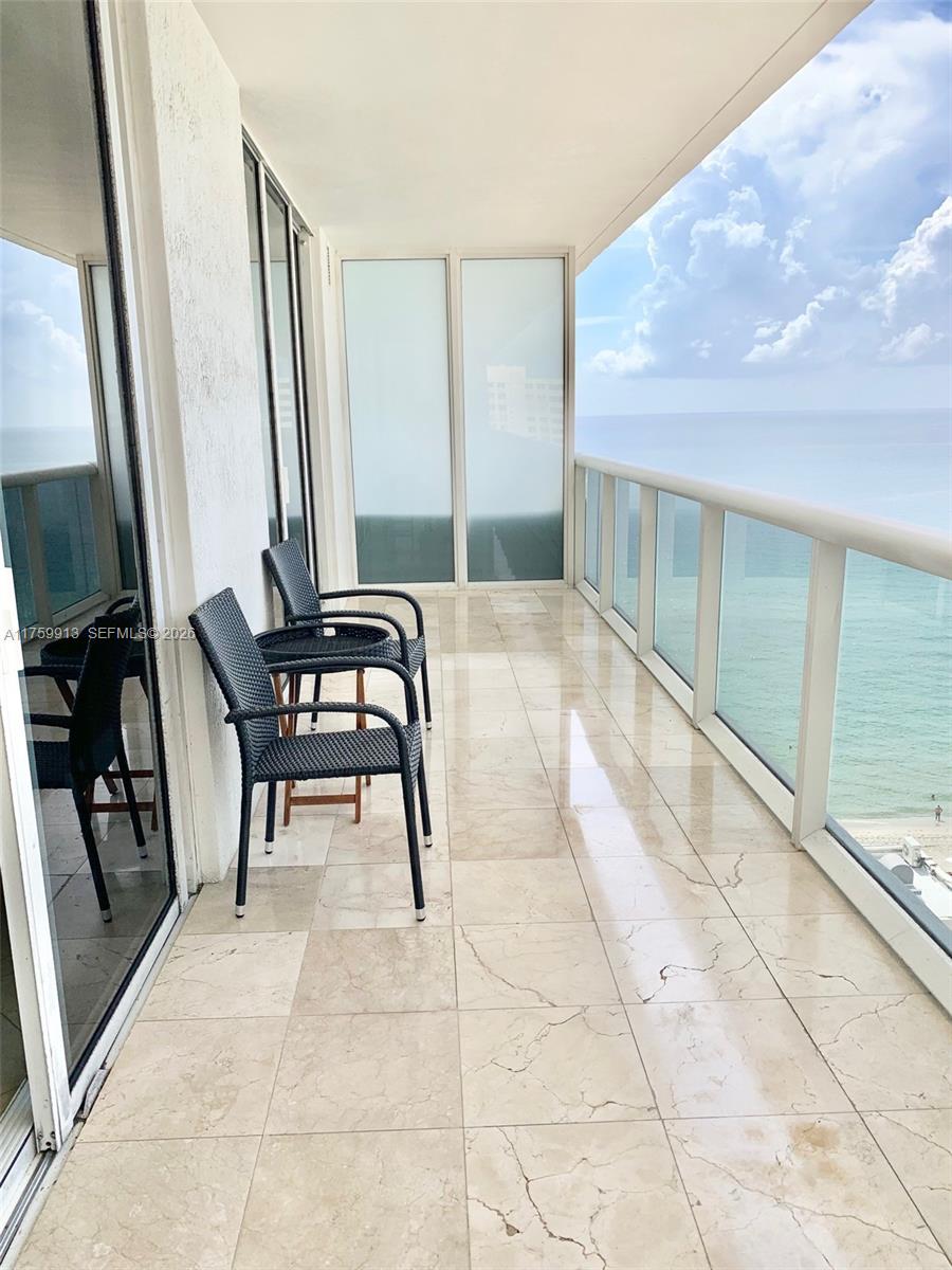 1830 S Ocean Dr 1503 Property Photo 4