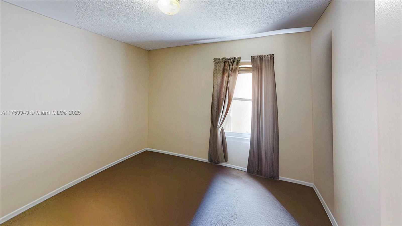 1848 Ne 3rd Ct Property Photo 19